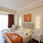 Miramor & 5* Antalya
