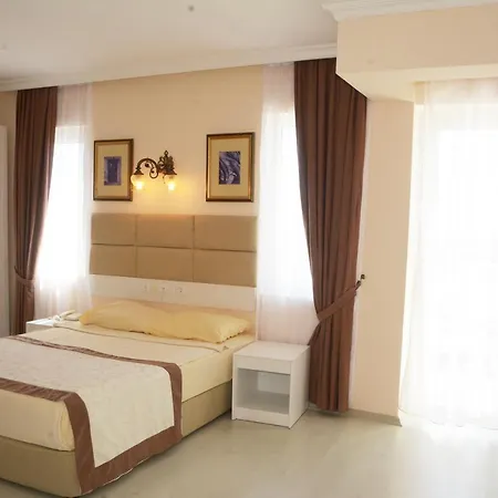 Hotel Miramor & 5*